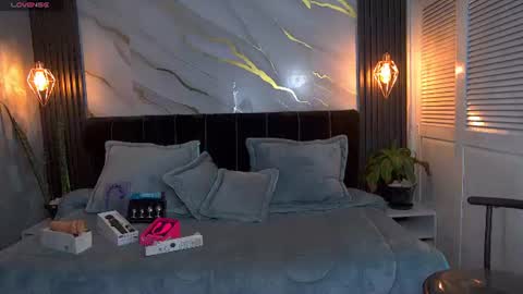 dark_dominika online show from 06-13-26, 07:56