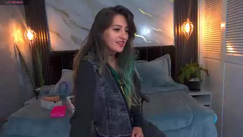 dark_dominika online show from 06-25-26, 01:15