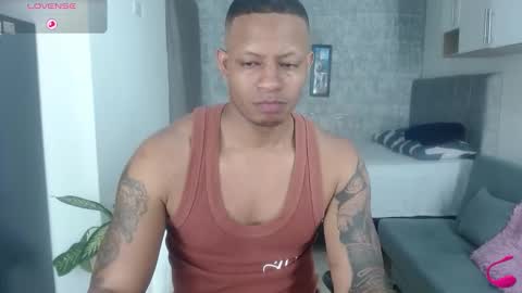 dark_dominion online show from 11-05-25, 02:33