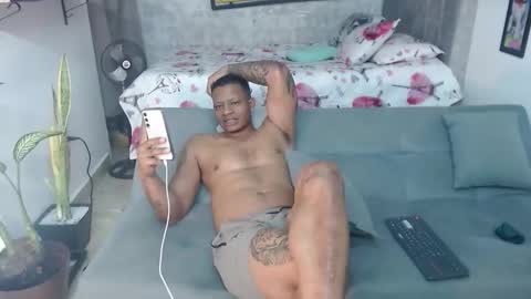 dark_dominion online show from 02-05-26, 08:35