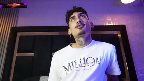 Snapshot of dark_eros_ chatting on 04-09-26, 04:01 Sr. Eros online show from 04-09-26, 04:01