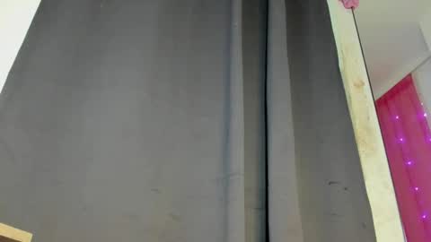 dark_flama online show from 11-28-25, 12:52