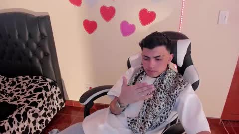 dark_hunder online show from 02-22-26, 10:08