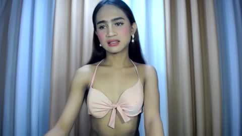 Snapshot of dark_hurohuro19 chatting on 06-02-26, 12:34 LIANNA online show from 06-02-26, 12:34