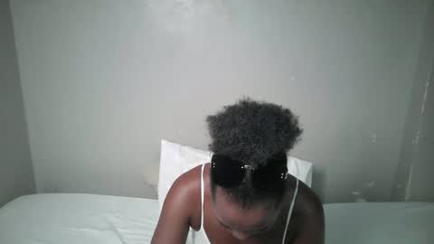 dark_lovly online show from 02-21-26, 08:04