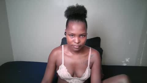 dark_lovly online show from 02-26-26, 10:36
