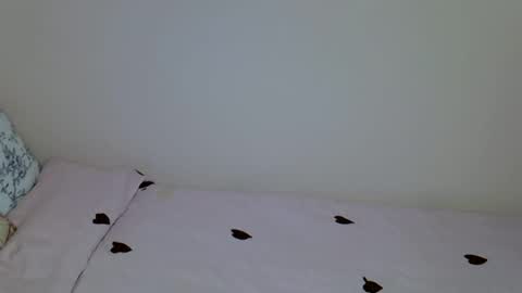 dark_petite_ online show from 05-05-26, 08:39