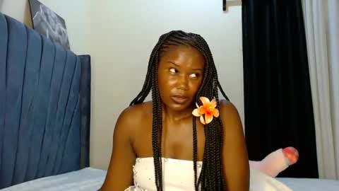 Snapshot of dark_tiffany chatting on 04-10-26, 08:46 Tiff online show from 04-10-26, 08:46