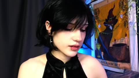 Vamp  online show from 12-19-24, 10:21