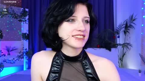 Vamp  online show from 12-23-24, 03:29