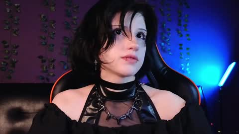 Vamp  online show from 01-18-25, 09:34