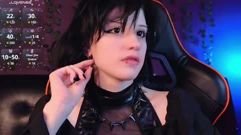 Vamp  online show from 01-19-25, 03:39