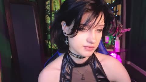 Vamp  online show from 02-10-25, 01:03