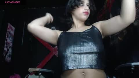 Snapshot of darkdoll5 chatting on 06-07-26, 06:17 darkdoll5 online show from 06-07-26, 06:17