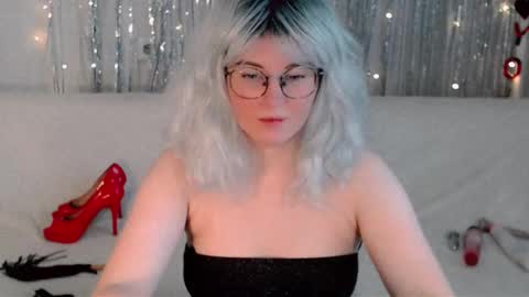 Kelly online show from 09-27-25, 06:29