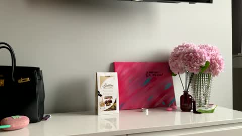 darklunaa18 online show from 11-10-25, 09:30