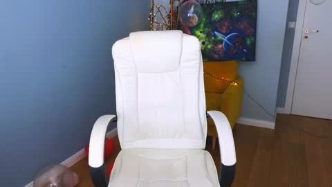 Snapshot of darkmoon____ chatting on 02-24-25, 09:31 darkmoon____ online show from 02-24-25, 09:31