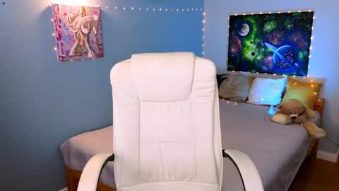 Snapshot of darkmoon____ chatting on 10-08-25, 01:47 darkmoon____ online show from 10-08-25, 01:47