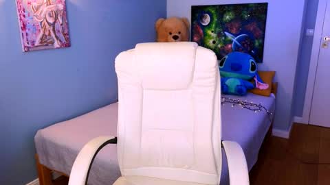 Snapshot of darkmoon____ chatting on 10-22-25, 02:06 darkmoon____ online show from 10-22-25, 02:06