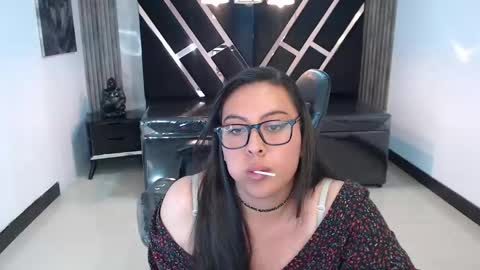 Snapshot of darknyx_ch1 chatting on 11-06-25, 11:15 darknyx ch1 online show from 11-06-25, 11:15