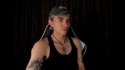 Snapshot of darkodark0 chatting on 12-18-25, 12:06 Darko online show from 12-18-25, 12:06