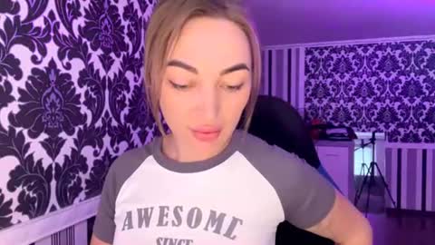 Angelina  online show from 08-08-26, 11:45