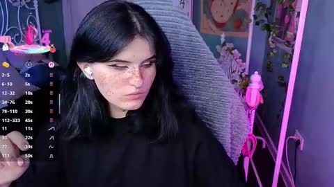 Snapshot of darksh1ne chatting on 09-18-25, 10:39 Shine online show from 09-18-25, 10:39