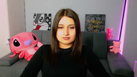 Snapshot of darksidelove_ chatting on 04-17-26, 04:54 Amelie online show from 04-17-26, 04:54