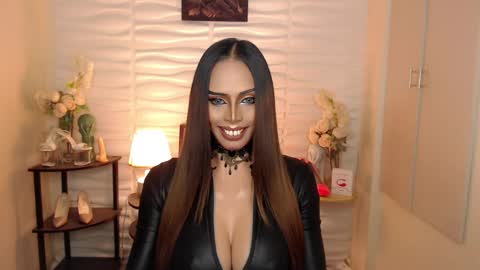 HAPPY BIRTHDAY MISTRESS MADRIANA online show from 12-18-24, 10:08