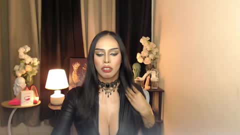 HAPPY BIRTHDAY MISTRESS MADRIANA online show from 01-23-25, 06:28