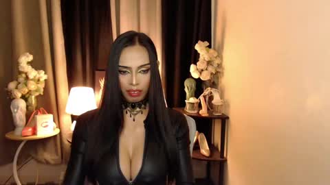 HAPPY BIRTHDAY MISTRESS MADRIANA online show from 02-17-25, 01:42