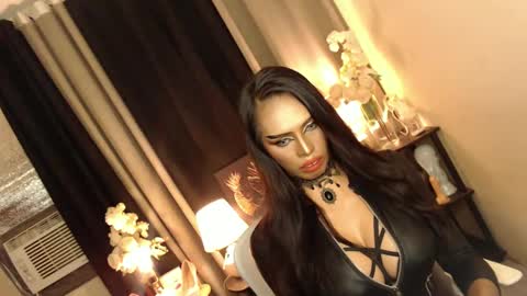 HAPPY BIRTHDAY MISTRESS MADRIANA online show from 03-08-25, 07:05