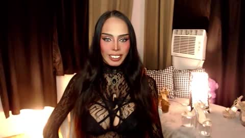 HAPPY BIRTHDAY MISTRESS MADRIANA online show from 12-20-25, 08:43