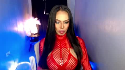 HAPPY BIRTHDAY MISTRESS MADRIANA online show from 05-05-26, 01:57