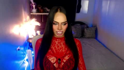 HAPPY BIRTHDAY MISTRESS MADRIANA online show from 06-17-26, 04:59