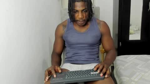 Snapshot of darktemp_ chatting on 03-30-26, 01:06 Darktemp online show from 03-30-26, 01:06