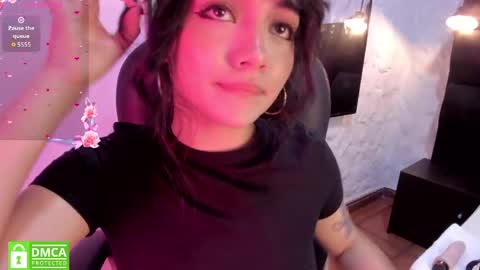 Snapshot of darky_doll chatting on 04-13-26, 01:00 Darky Doll online show from 04-13-26, 01:00