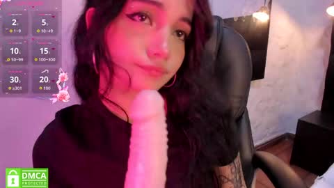 Snapshot of darky_doll chatting on 04-30-26, 01:01 Darky Doll online show from 04-30-26, 01:01