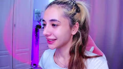 Belle online show from 02-22-25, 08:40