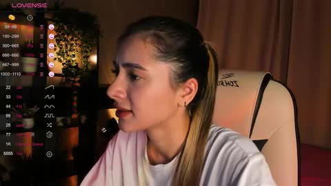 Belle online show from 09-29-25, 04:17