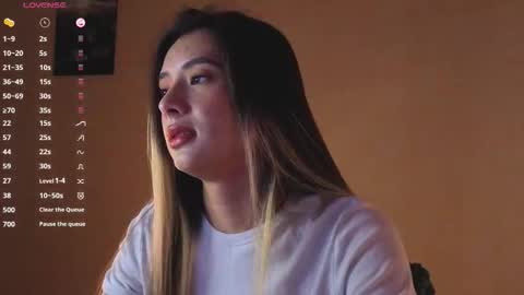 Snapshot of darlabelle chatting on 03-18-26, 03:20 Belle online show from 03-18-26, 03:20