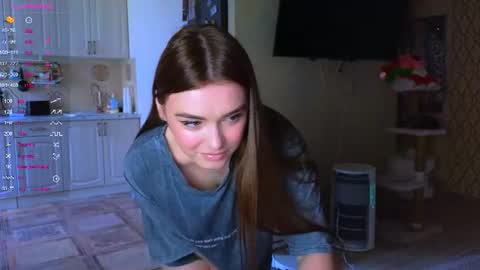 Snapshot of darlina_ryan chatting on 06-13-26, 01:42 Darlina online show from 06-13-26, 01:42