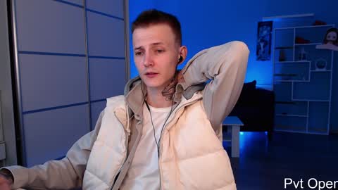 your lovely Oli online show from 01-12-25, 06:27