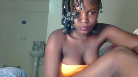 darling_dreamer2 online show from 05-13-26, 04:26