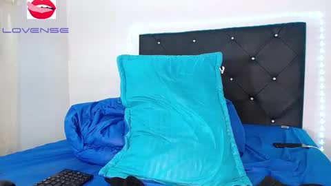 louis davila online show from 01-05-25, 01:35