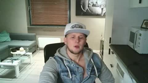 Dario online show from 10-25-25, 09:42