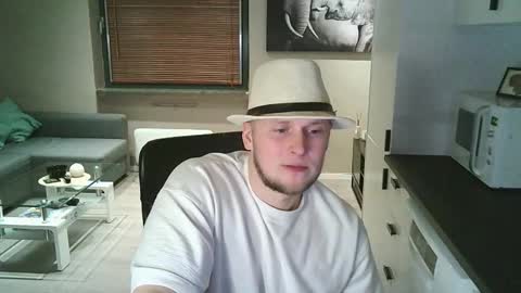 Dario online show from 10-31-25, 08:21