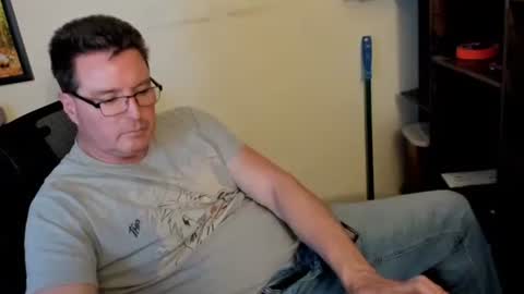 Snapshot of darvon4269 chatting on 10-31-25, 03:18 Darvon online show from 10-31-25, 03:18