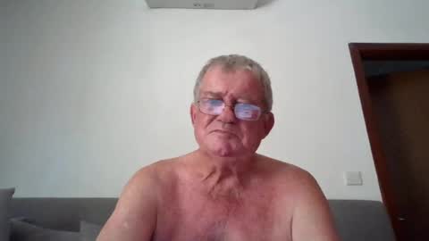 darwincock online show from 06-26-26, 05:12
