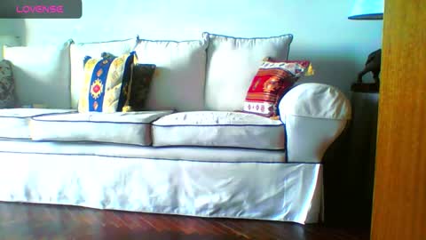 Snapshot of daryof chatting on 12-06-24, 01:00 Daryo Franco online show from 12-06-24, 01:00